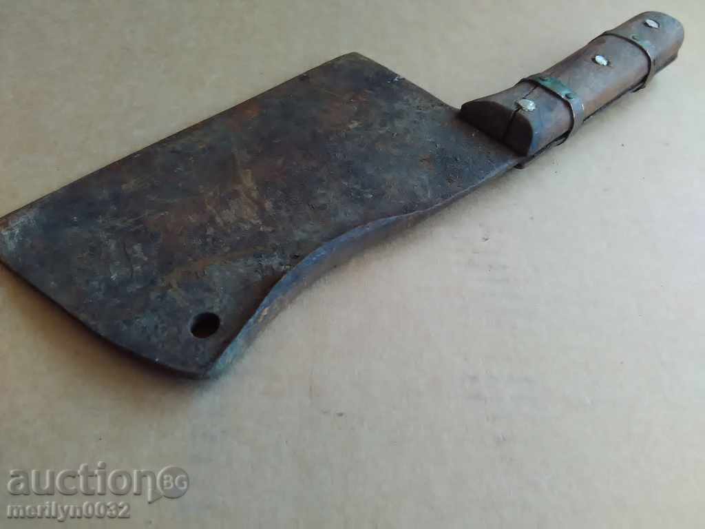 An old branded saber toothed blade - 5 An old branded saber toothed blade - 5