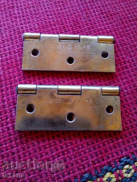 Metal hinges with price 7.00 BGN | € 3.58 Metal hinges with price 7.00 BGN | € 3.58