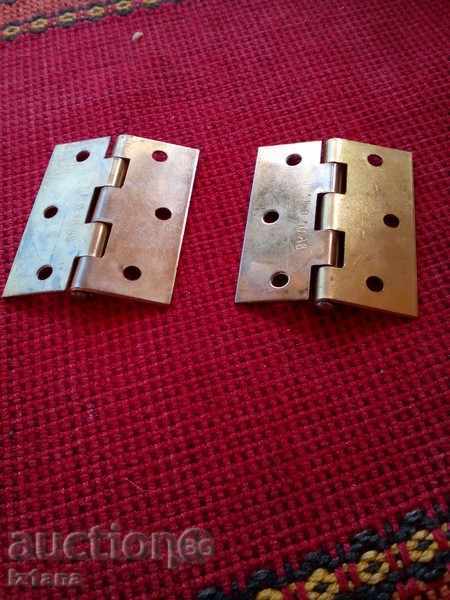 Delivery of Metal hinges Delivery of Metal hinges