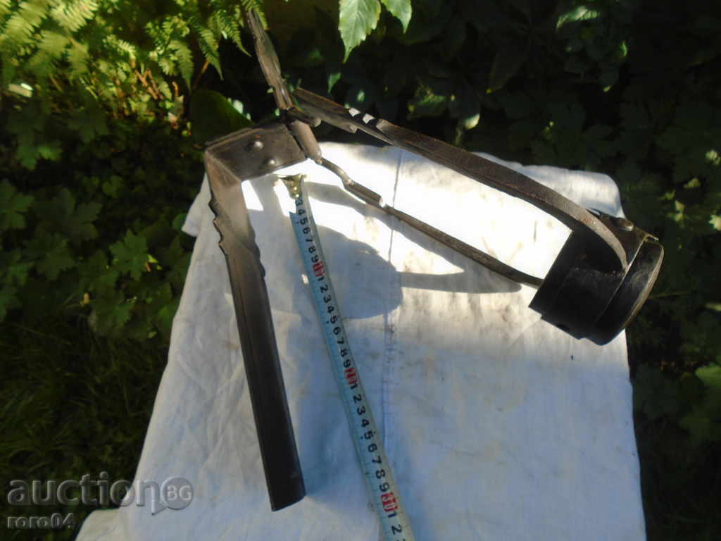 MASSIVE OLD IRON STOCK, DOOR POCKET, CANDLE ??? - 7 MASSIVE OLD IRON STOCK, DOOR POCKET, CANDLE ??? - 7