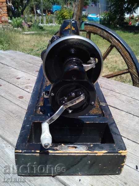 Sewing machine UNION - 5 Sewing machine UNION - 5