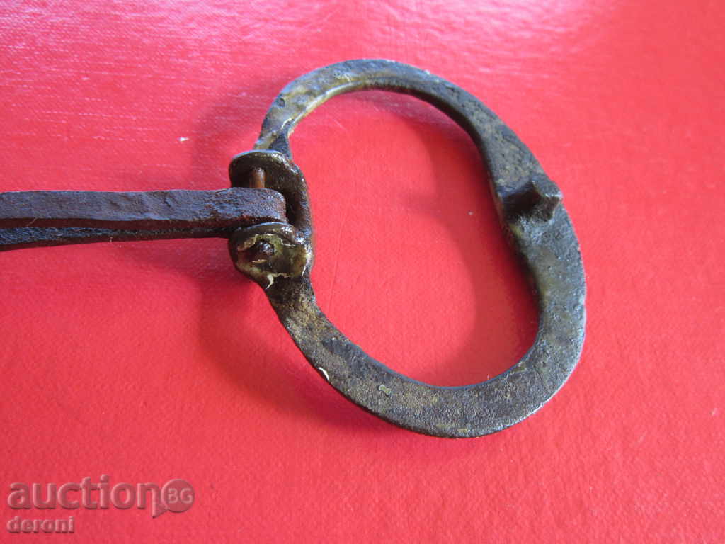 The Ottoman bronze handle was a knot for the neck - 7 The Ottoman bronze handle was a knot for the neck - 7