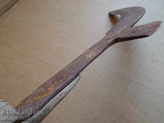 Old instrument picker with engraved wrought iron blade - 5 Old instrument picker with engraved wrought iron blade - 5