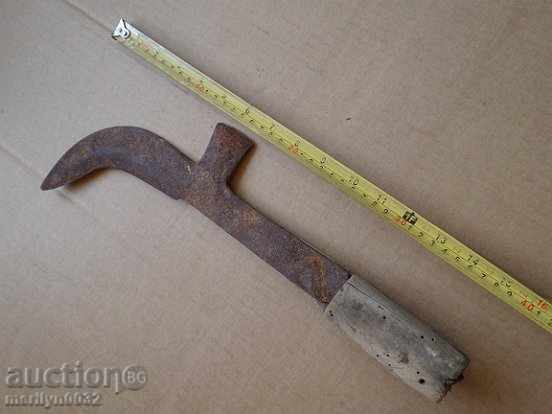 Old instrument picker with engraved wrought iron blade - 6 Old instrument picker with engraved wrought iron blade - 6