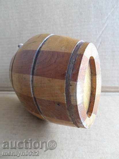 An old paver, a bathtub, a vase, a barrel, a wooden one - 5 An old paver, a bathtub, a vase, a barrel, a wooden one - 5