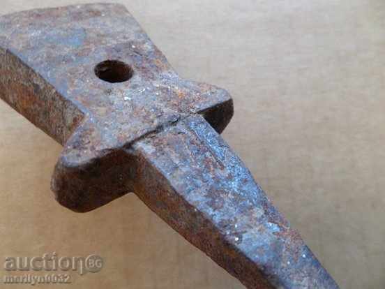 A primitive anvil for hair peeling - 5