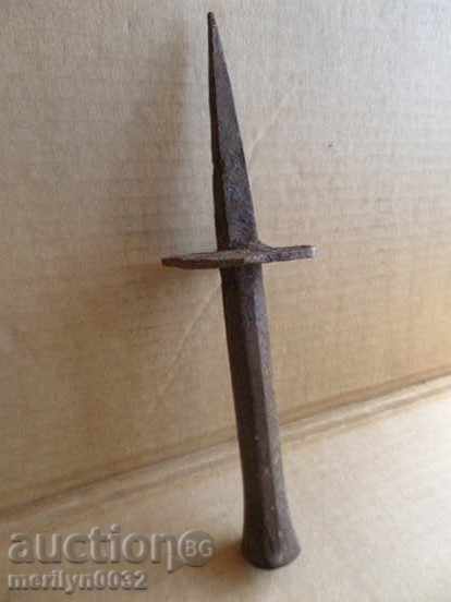 Auction A primitive anvil for hair peeling Auction A primitive anvil for hair peeling