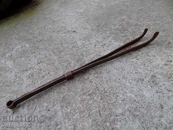 Licitație Veche mână-forjat săpat bar, fier forjat, ondulator Licitație Veche mână-forjat săpat bar, fier forjat, ondulator