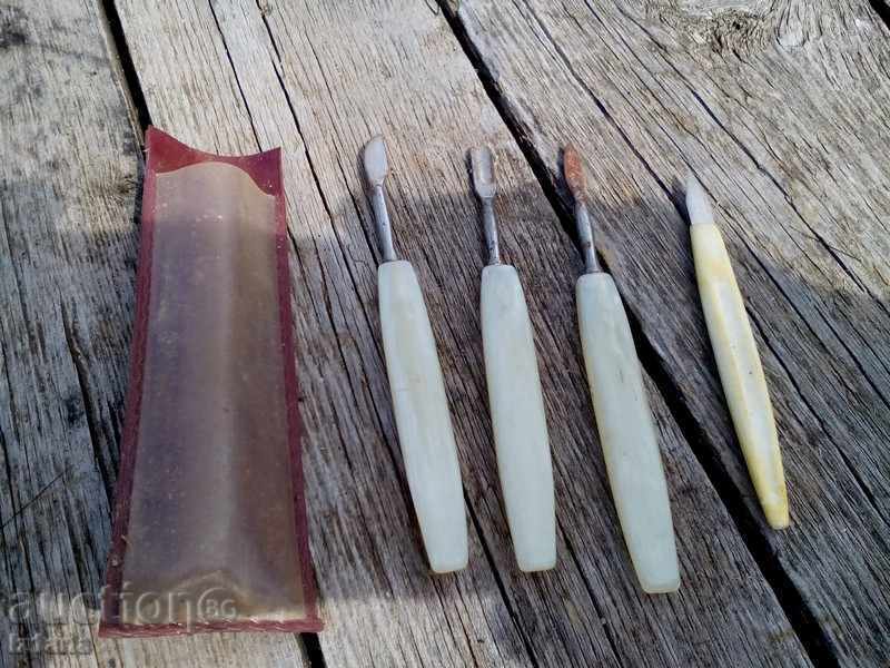 Ladies nail set with price 5.00 BGN | € 2.56 Ladies nail set with price 5.00 BGN | € 2.56