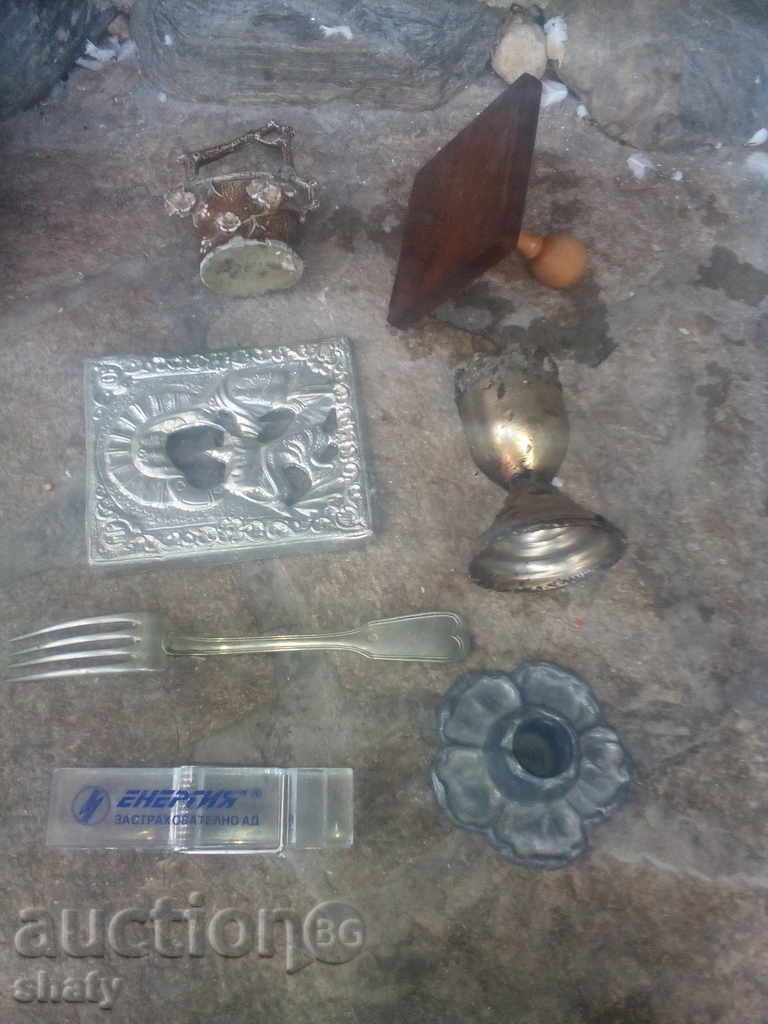 Lot with price 20.00 BGN | € 10.23 Lot with price 20.00 BGN | € 10.23