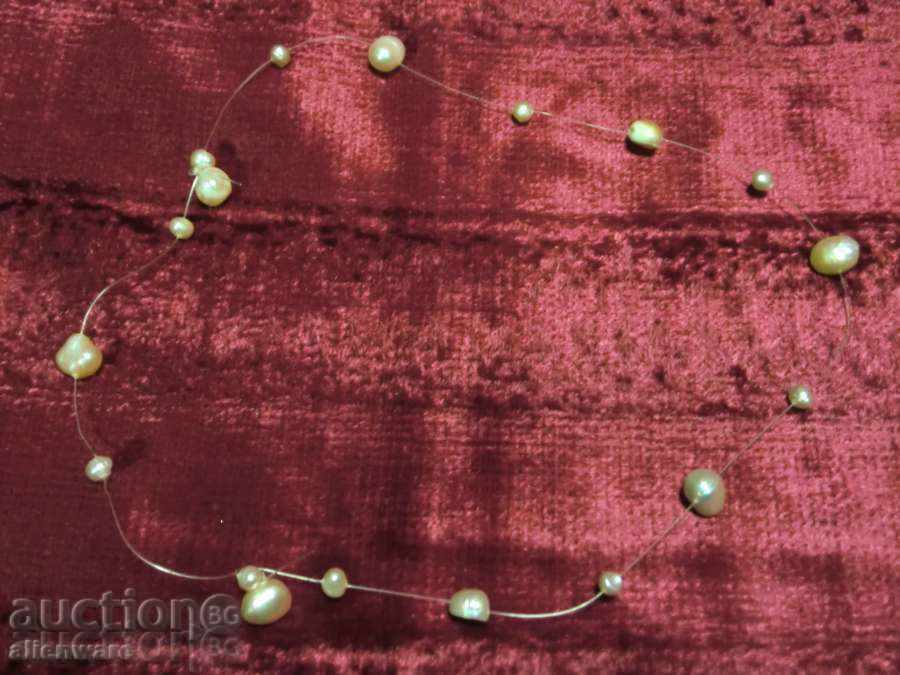 Колие от необработени перли с цена 55.00 лв. | € 28.12 Колие от необработени перли с цена 55.00 лв. | € 28.12