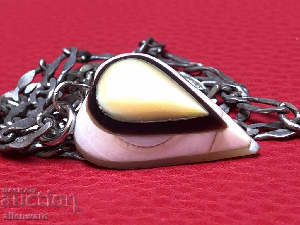 Silver necklace with a heart medallion of multicolored mother of pearl
