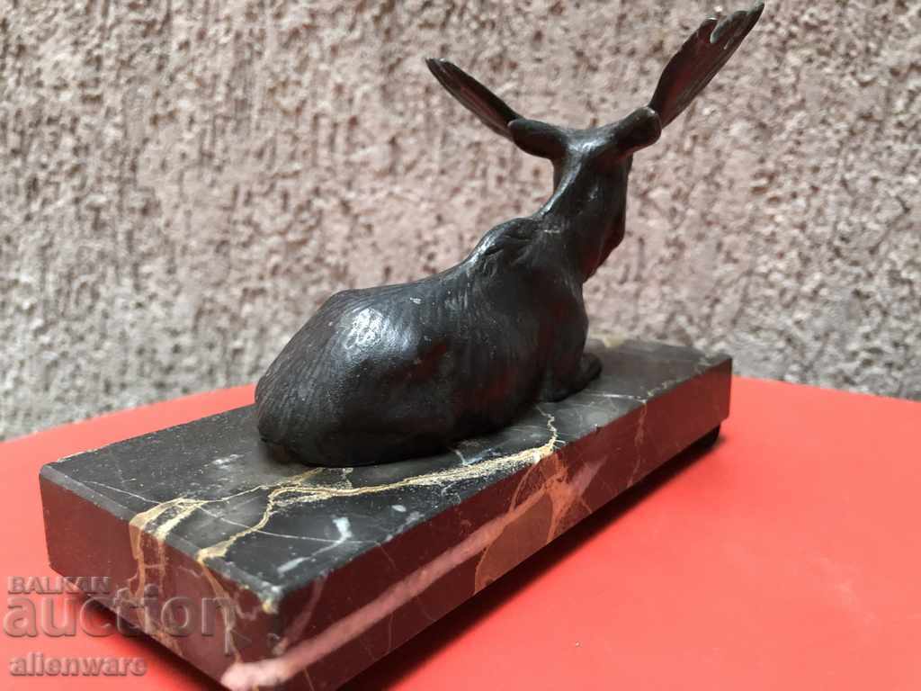 Statueta de elan URSS cu preț € 120.00 | 234.70 BGN Statueta de elan URSS cu preț € 120.00 | 234.70 BGN