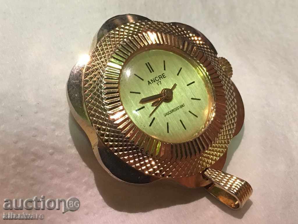 Κυρίες κρεμαστό κόσμημα ρολόι με τιμή 70.00 BGN | € 35.79 Κυρίες κρεμαστό κόσμημα ρολόι με τιμή 70.00 BGN | € 35.79