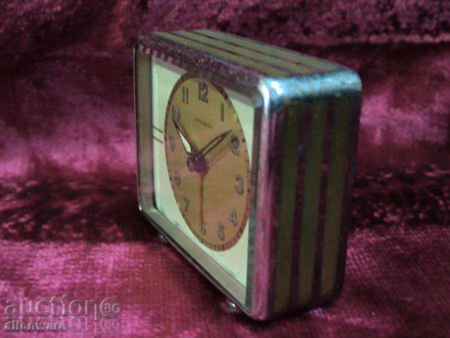 JUNGHANS с цена € 70.00 | 136.91 лв.