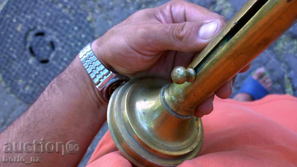 Auction 8534. STAR MAKER BRONZE CANDLE WITH MECHANISM FOR LUBRICANTS Auction 8534. STAR MAKER BRONZE CANDLE WITH MECHANISM FOR LUBRICANTS