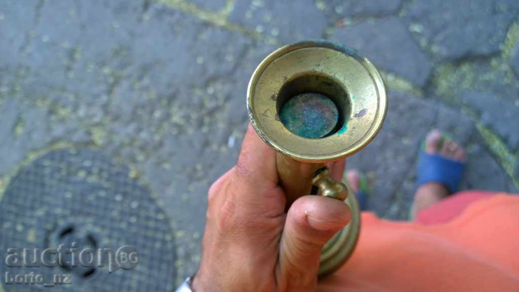 Delivery of 8534. STAR MAKER BRONZE CANDLE WITH MECHANISM FOR LUBRICANTS Delivery of 8534. STAR MAKER BRONZE CANDLE WITH MECHANISM FOR LUBRICANTS