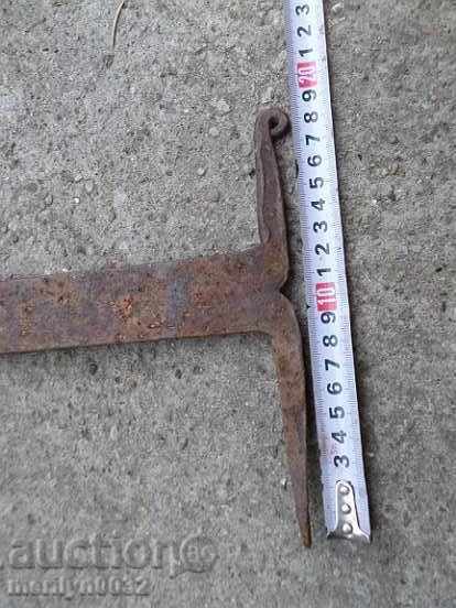 Rachnokovano ξύστρα παπούτσι σφυρήλατο σίδερο με τιμή 34.00 BGN | € 17.38 Rachnokovano ξύστρα παπούτσι σφυρήλατο σίδερο με τιμή 34.00 BGN | € 17.38