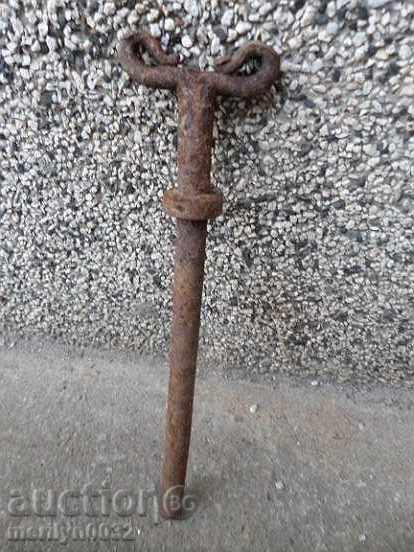 Hand-woven wedge of wrought iron wrought iron approx - 6 Hand-woven wedge of wrought iron wrought iron approx - 6