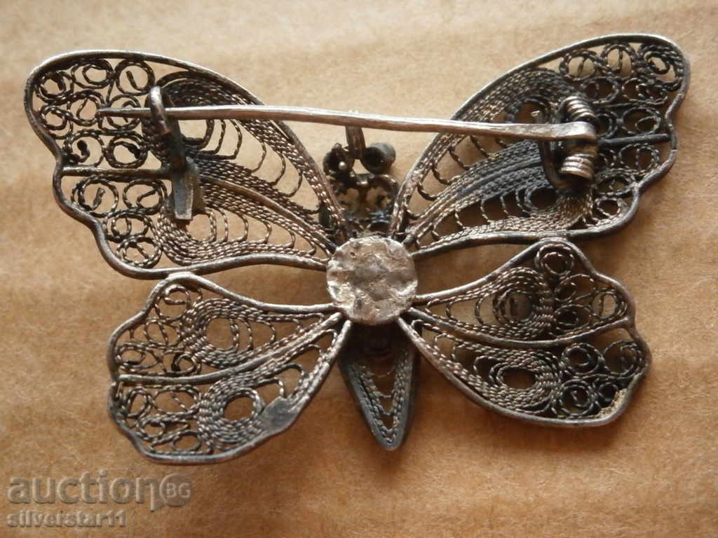 Auction Old silver brooch silver brooch Silver brooch - unique. Auction Old silver brooch silver brooch Silver brooch - unique.