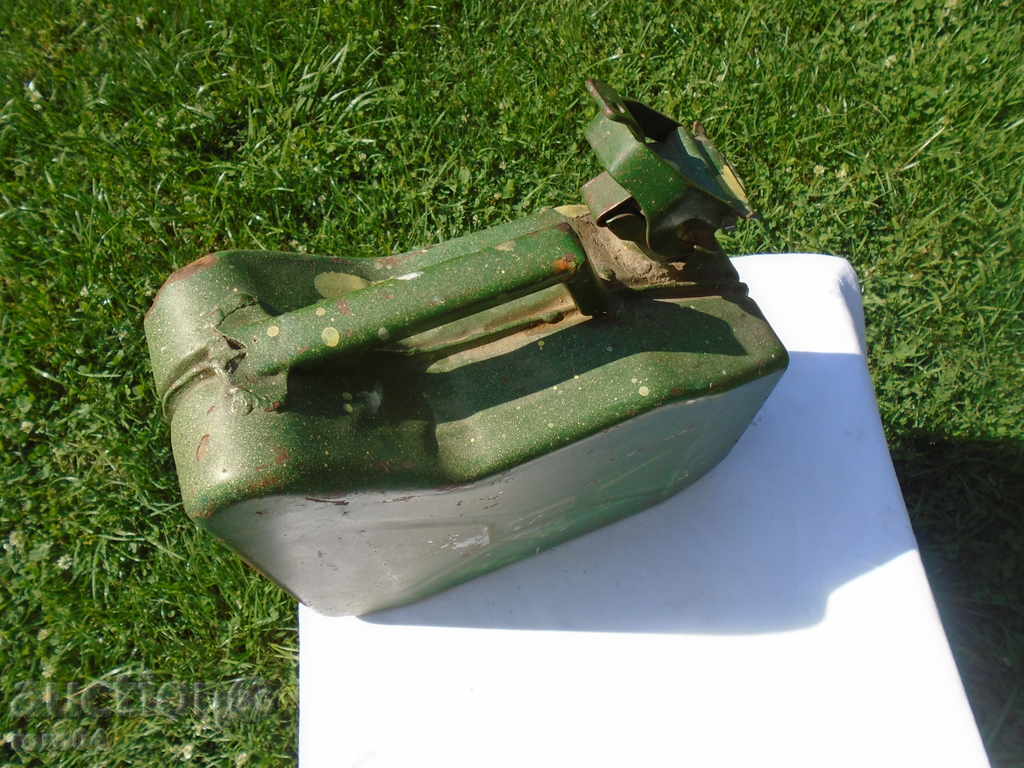 Delivery of STAR SMALL LAMINATED TUBE FOR BENZIN - ACTUATOR