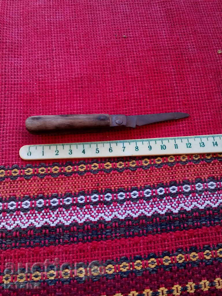 Old pocket knife, knife, knife with price 4.00 BGN | € 2.05