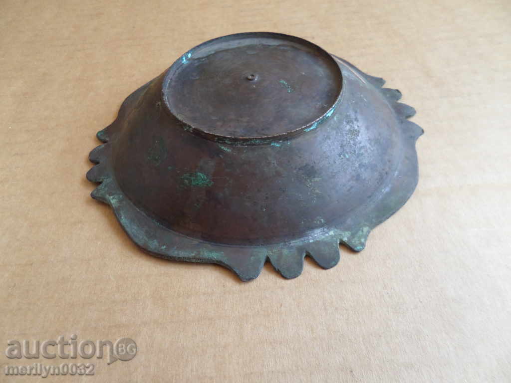 Аукцион Османски меден сахан, паница, чиния, бакър, меден съд Аукцион Османски меден сахан, паница, чиния, бакър, меден съд