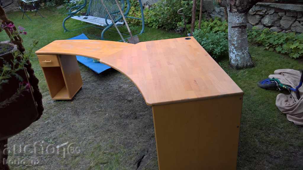 Παράδοση 8622. ΓΡΑΦΕΙΟ, φορές οξιάς σχεδόν αχρησιμοποίητα Παράδοση 8622. ΓΡΑΦΕΙΟ, φορές οξιάς σχεδόν αχρησιμοποίητα