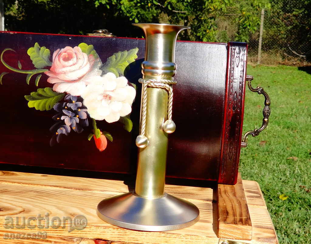 Bronze candlestick with balls Bronze candlestick with balls