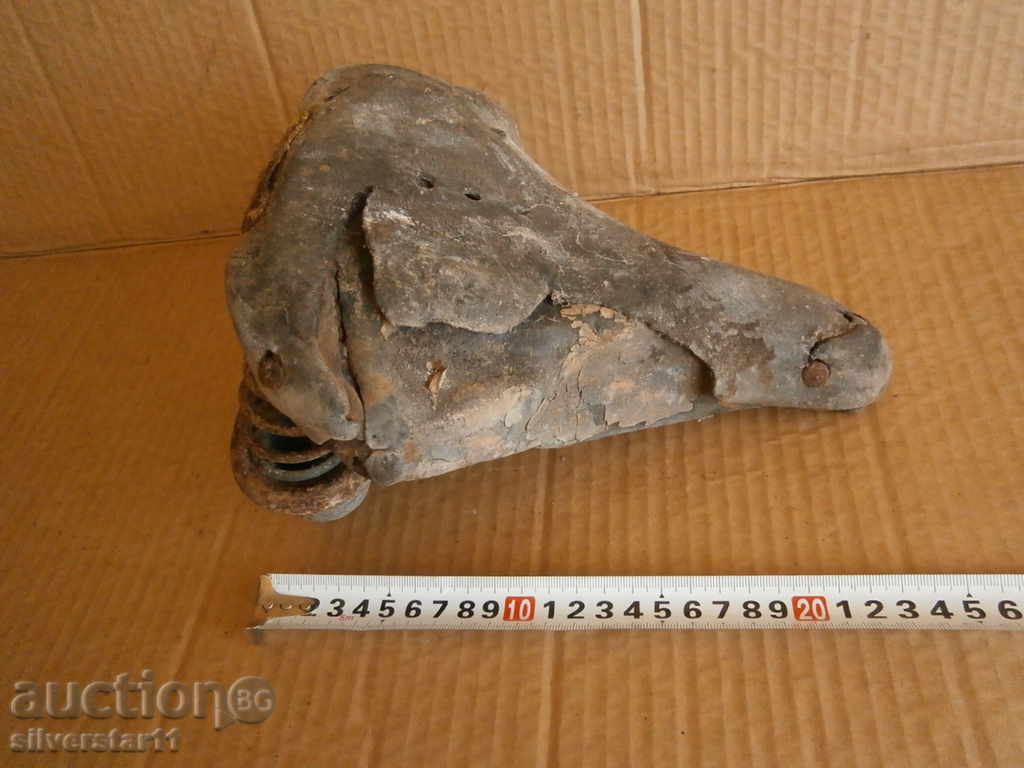 ρόδα ποδηλάτου παλιά δερμάτινη - 5 ρόδα ποδηλάτου παλιά δερμάτινη - 5