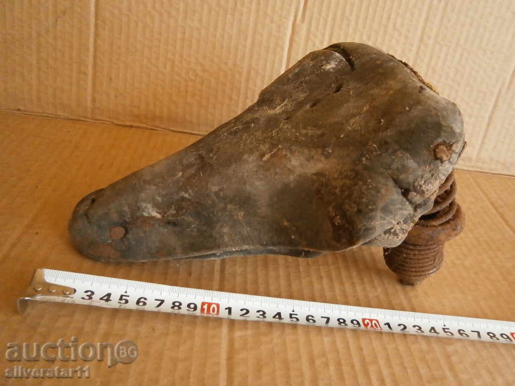 ρόδα ποδηλάτου παλιά δερμάτινη - 7 ρόδα ποδηλάτου παλιά δερμάτινη - 7