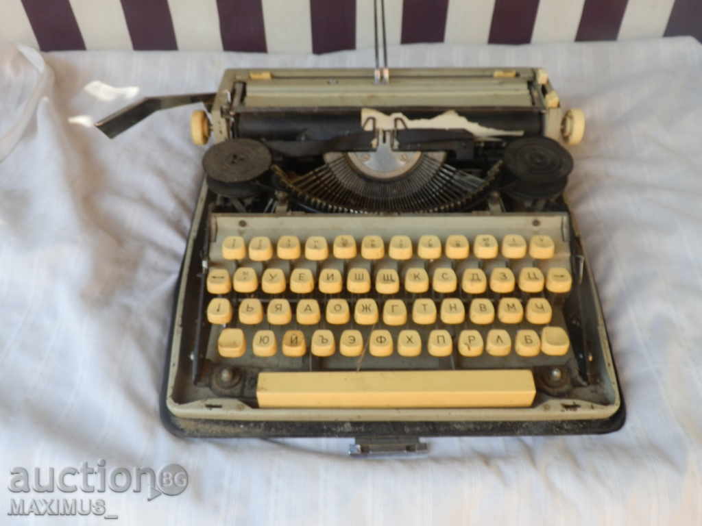 mașină de scris 2