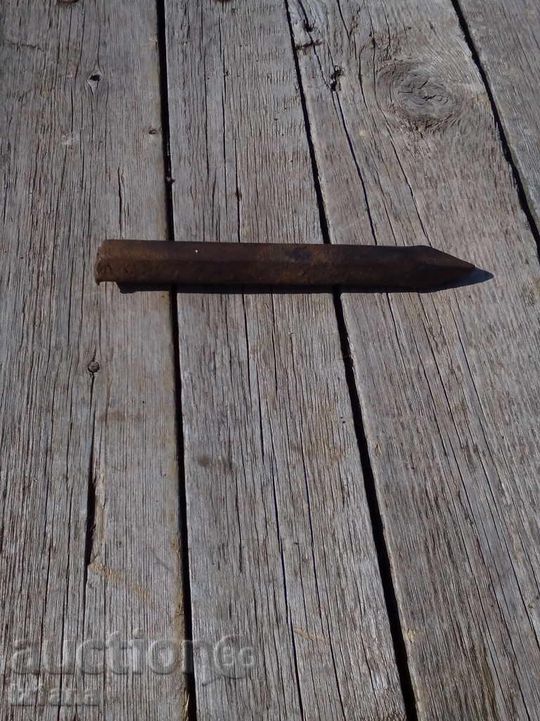 An old stitch with price 5.00 BGN | € 2.56 An old stitch with price 5.00 BGN | € 2.56