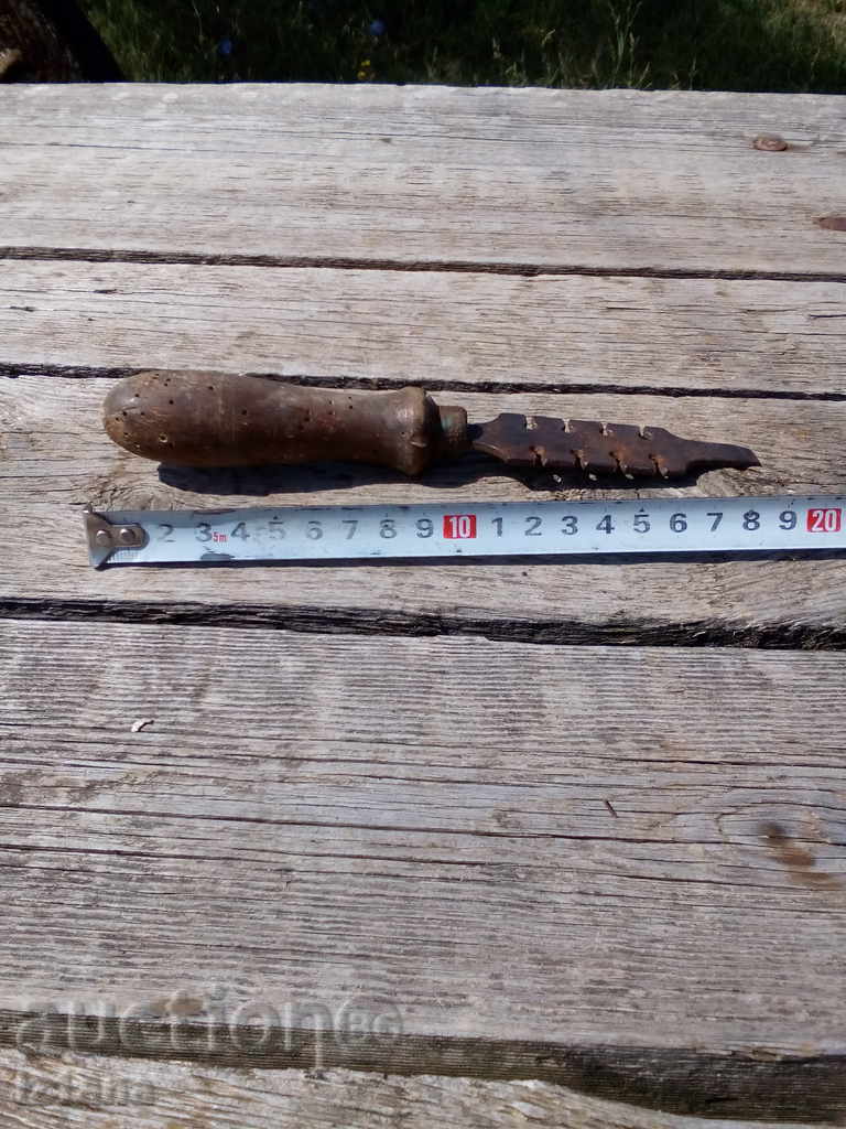 Auction  Ancient tool