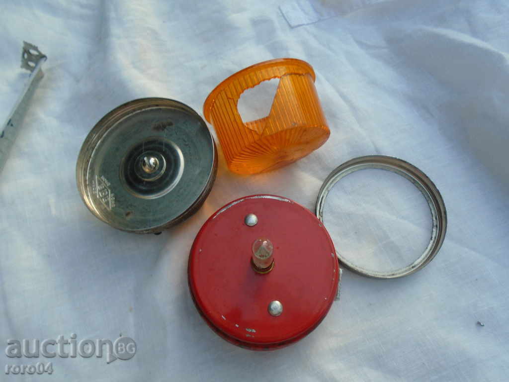 RED OLD LAMINATED TOBACCO, CHEESE WITH STICKED GLASS with price 22.50 BGN | € 11.50 RED OLD LAMINATED TOBACCO, CHEESE WITH STICKED GLASS with price 22.50 BGN | € 11.50