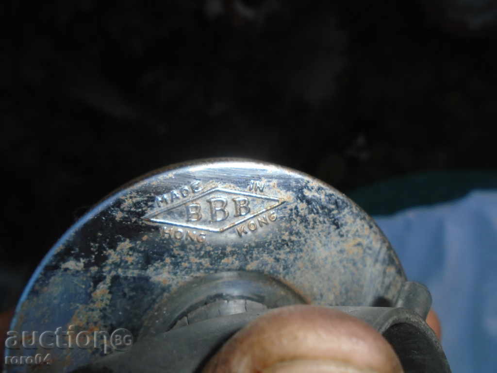 RED OLD LAMINATED TOBACCO, CHEESE WITH STICKED GLASS - 6 RED OLD LAMINATED TOBACCO, CHEESE WITH STICKED GLASS - 6