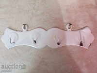 ΠΑΛΙΑ ΕΜΑΓΙΕΡΗ ΚΡΕΜΑΣΤΡΑ ΑΠΟ ΤΟ ΣΟΣΙΑΛΙΣΜΟ /36 x 8 εκ./