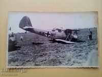 An old photo crashed a broken German plane