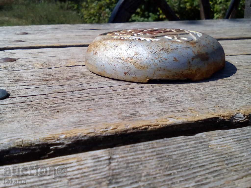 An old lid from the stove - 5