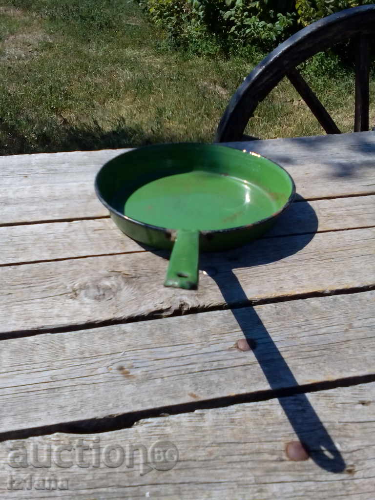 Delivery of Enamelled pan Delivery of Enamelled pan