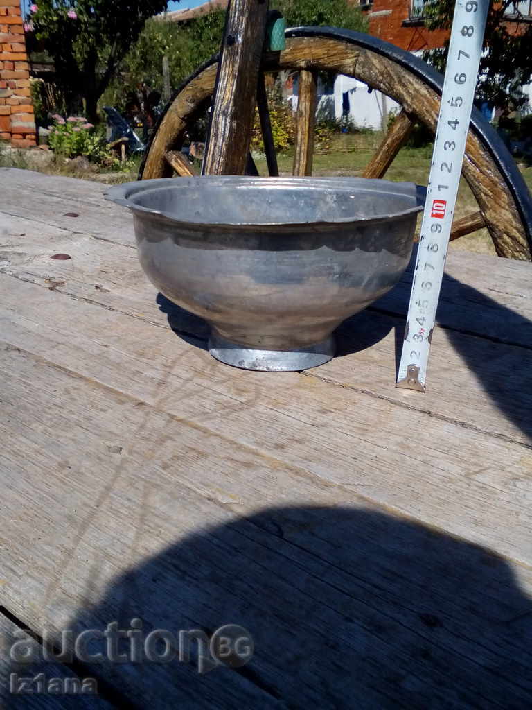 Старинна медна,бакърена купа с цена 26.00 лв. | € 13.29 Старинна медна,бакърена купа с цена 26.00 лв. | € 13.29