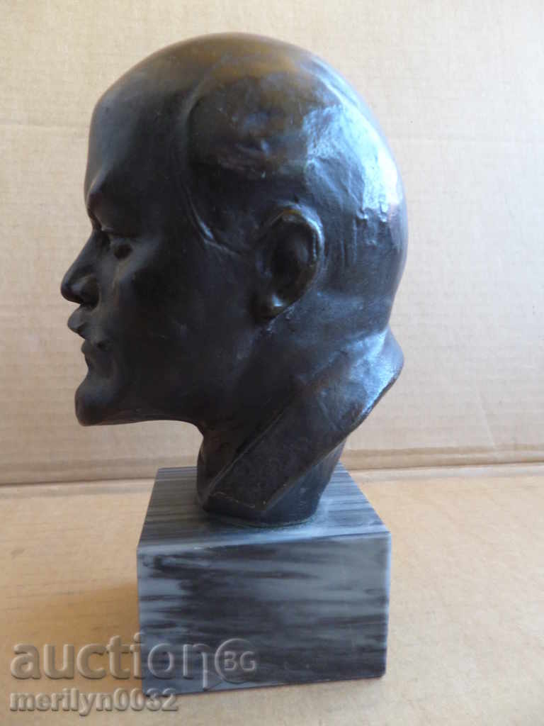 Auction Aluminum bust of Lenin, figure, plastic, statuette Auction Aluminum bust of Lenin, figure, plastic, statuette