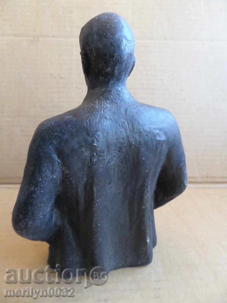 Aluminum bust of Lenin, figure, sculpture, statuette with price 298.00 BGN | € 152.36 Aluminum bust of Lenin, figure, sculpture, statuette with price 298.00 BGN | € 152.36