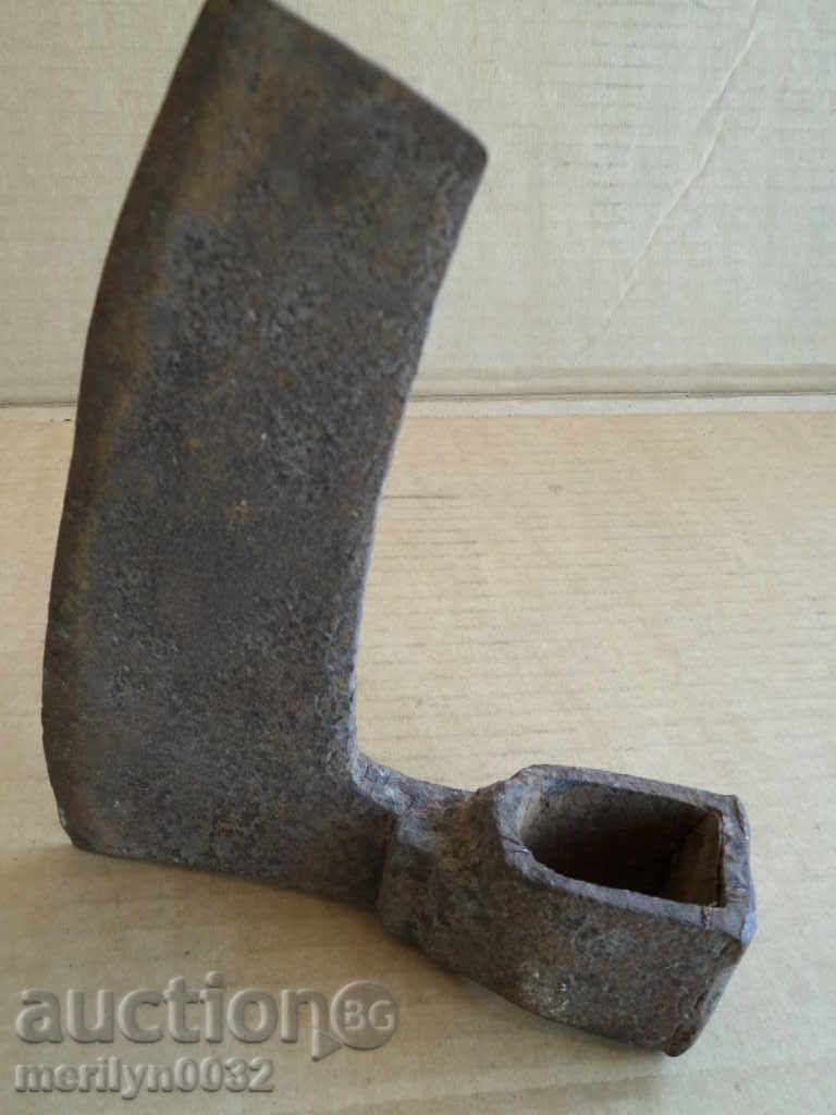 Old ax, curved toothed saber hat without gland - 7