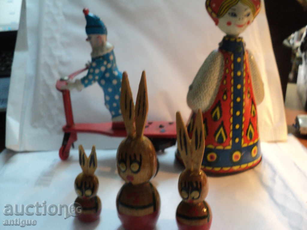 LOT OLD METAL TOYS-RUSSIAN. with price 60.00 BGN | € 30.68 LOT OLD METAL TOYS-RUSSIAN. with price 60.00 BGN | € 30.68