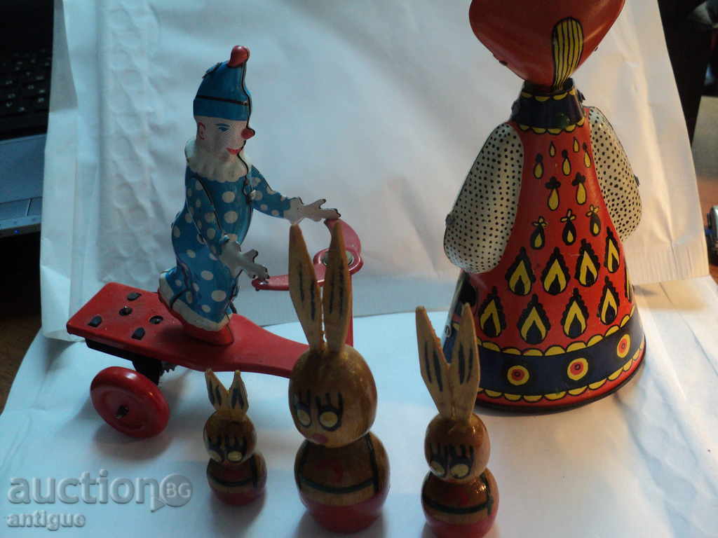 Auction LOT OLD METAL TOYS-RUSSIAN. Auction LOT OLD METAL TOYS-RUSSIAN.