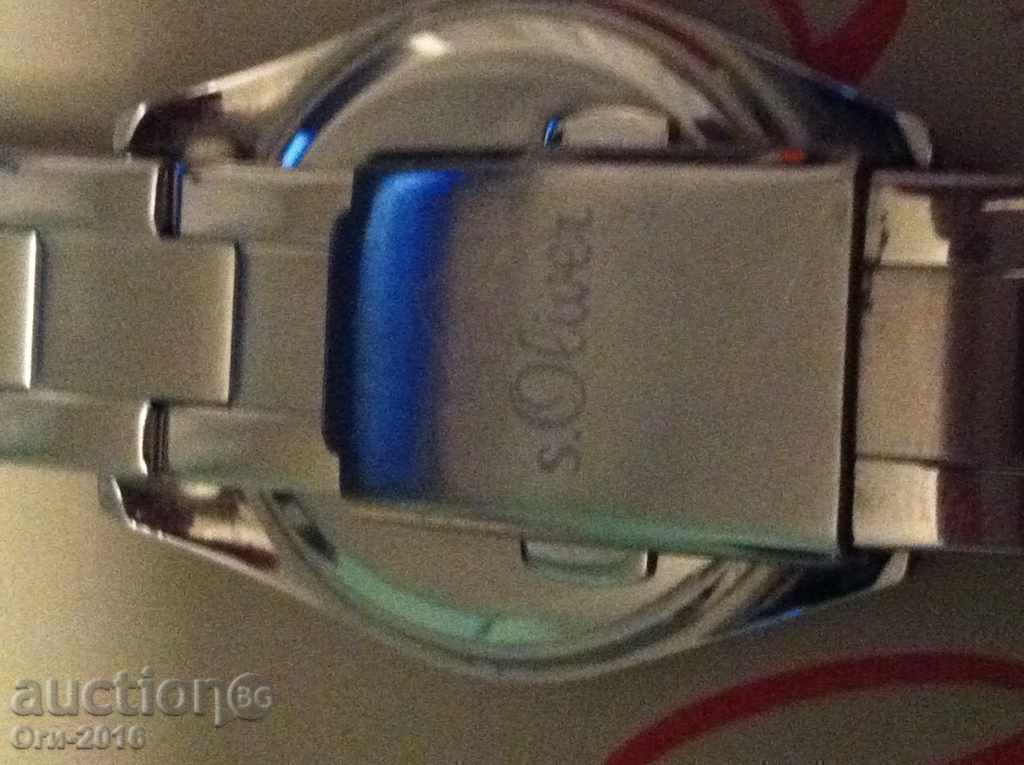 Delivery of Clock s.Oliver Delivery of Clock s.Oliver