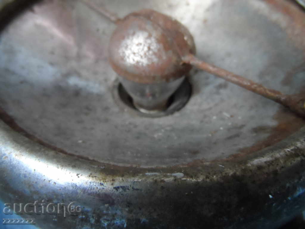 un far vechi cu preț 20.00 BGN | € 10.23 un far vechi cu preț 20.00 BGN | € 10.23