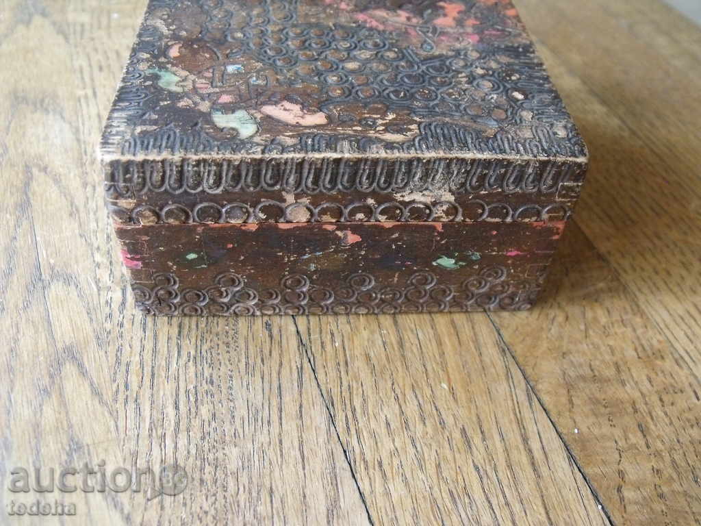 WOODEN BOX with price 5.00 BGN | € 2.56 WOODEN BOX with price 5.00 BGN | € 2.56