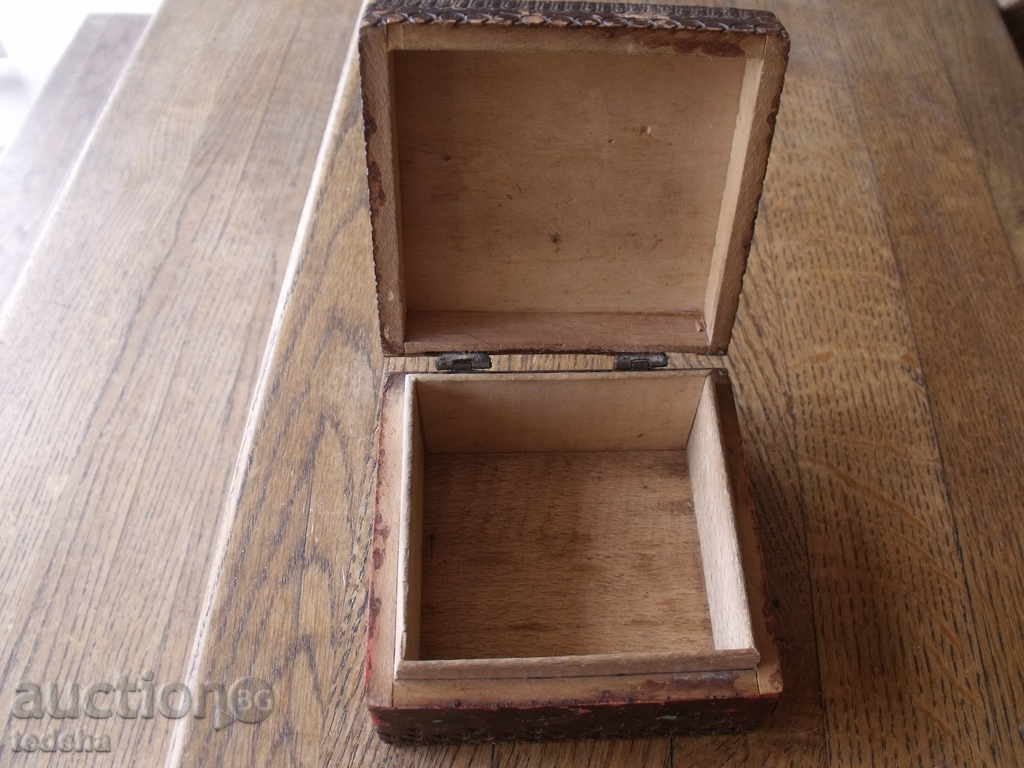 Delivery of WOODEN BOX Delivery of WOODEN BOX